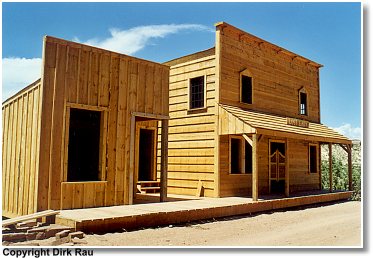 Neues Movies Set, Aug 2001