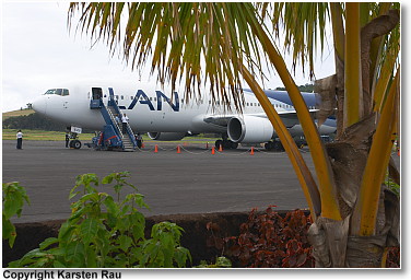 LAN Chile - Flugzeug am Mataveri Airport 